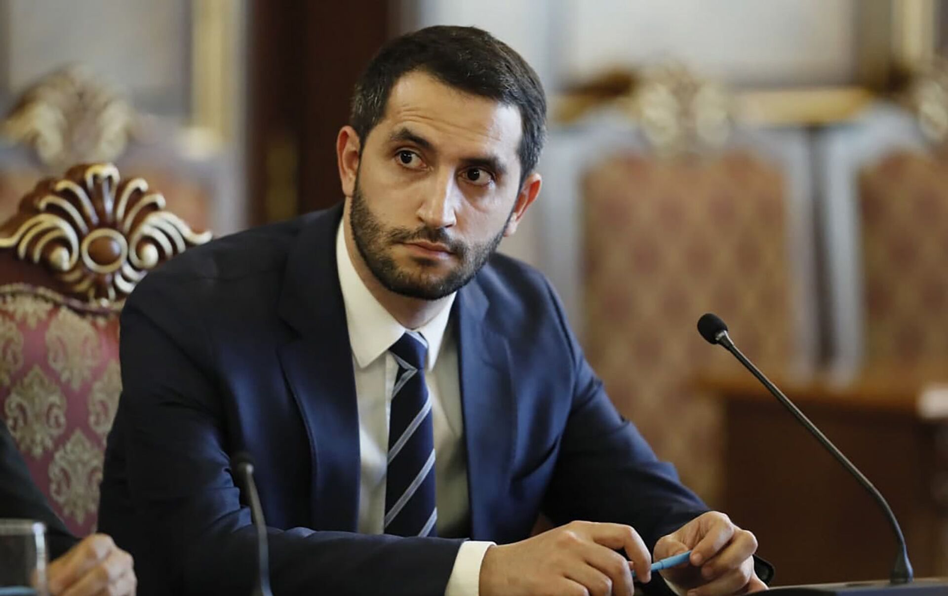 Şu anda Ermenistan-Türkiye özel temsilcilerinin görüşmesiyle ilgili herhangi bir tartışma yok