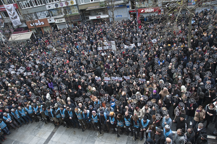 Hrant Dink vurulduğu yerde anılıyor