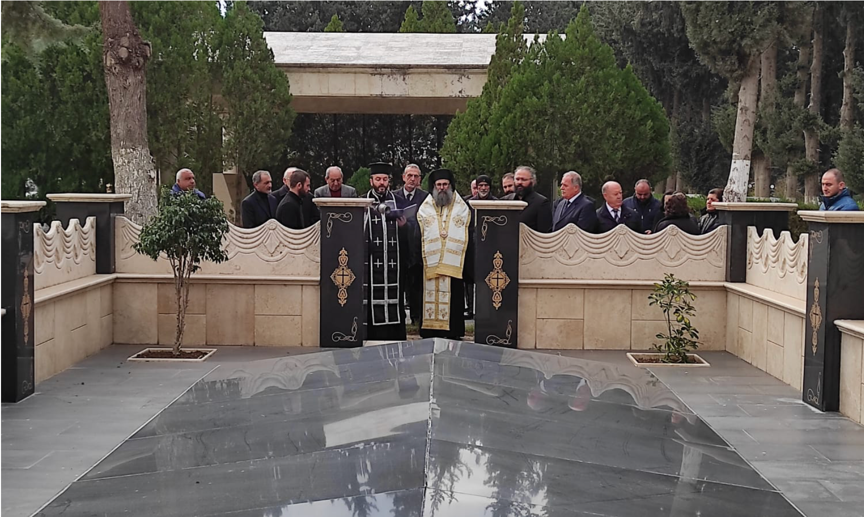 Depremde Hayatını Kaybeden Cemaat Üyeleri Mezarları Başında Anıldı