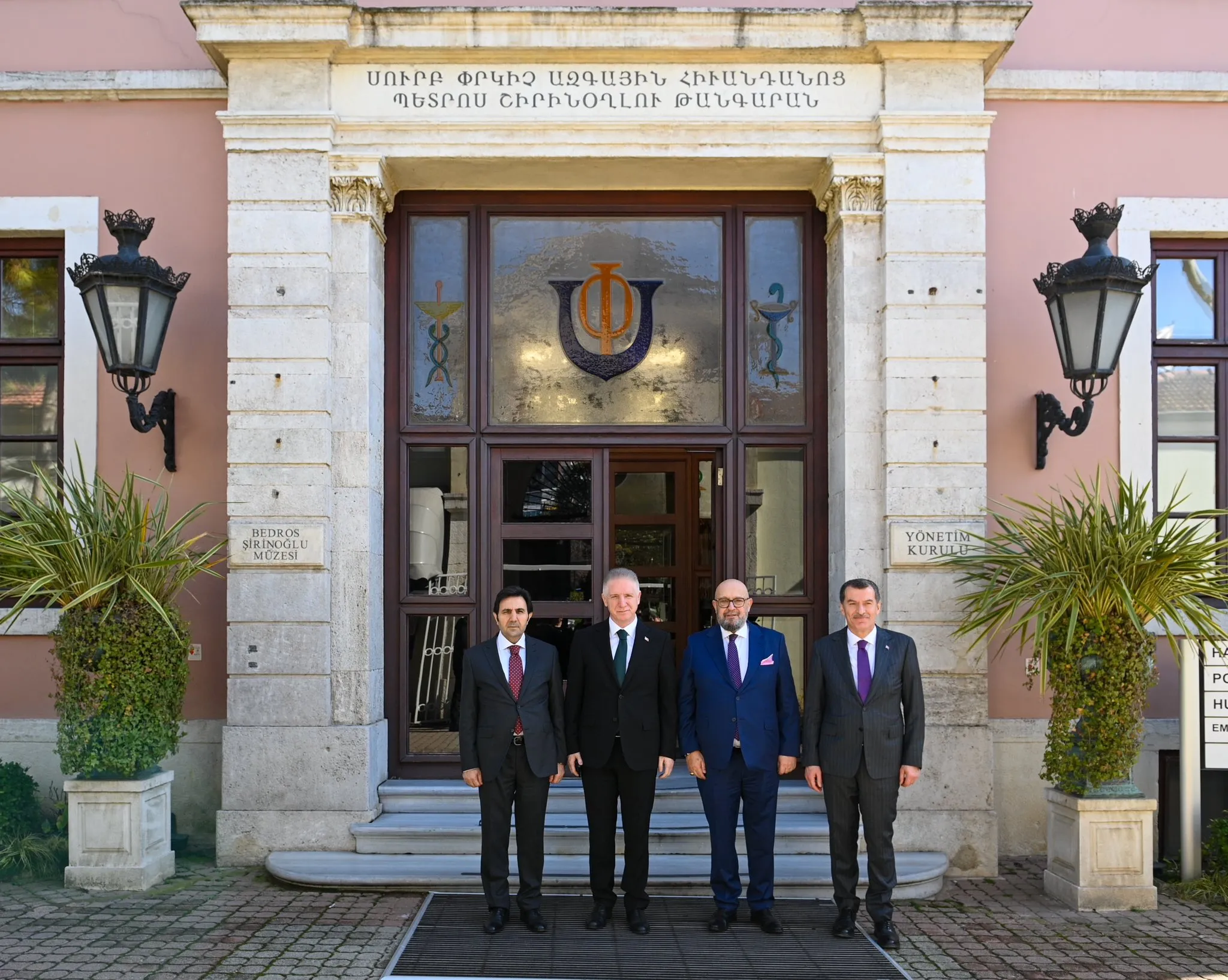 Vali Gül’den Ermeni Vakıflar Birliği Başkanı Şirinoğlu’na ziyaret