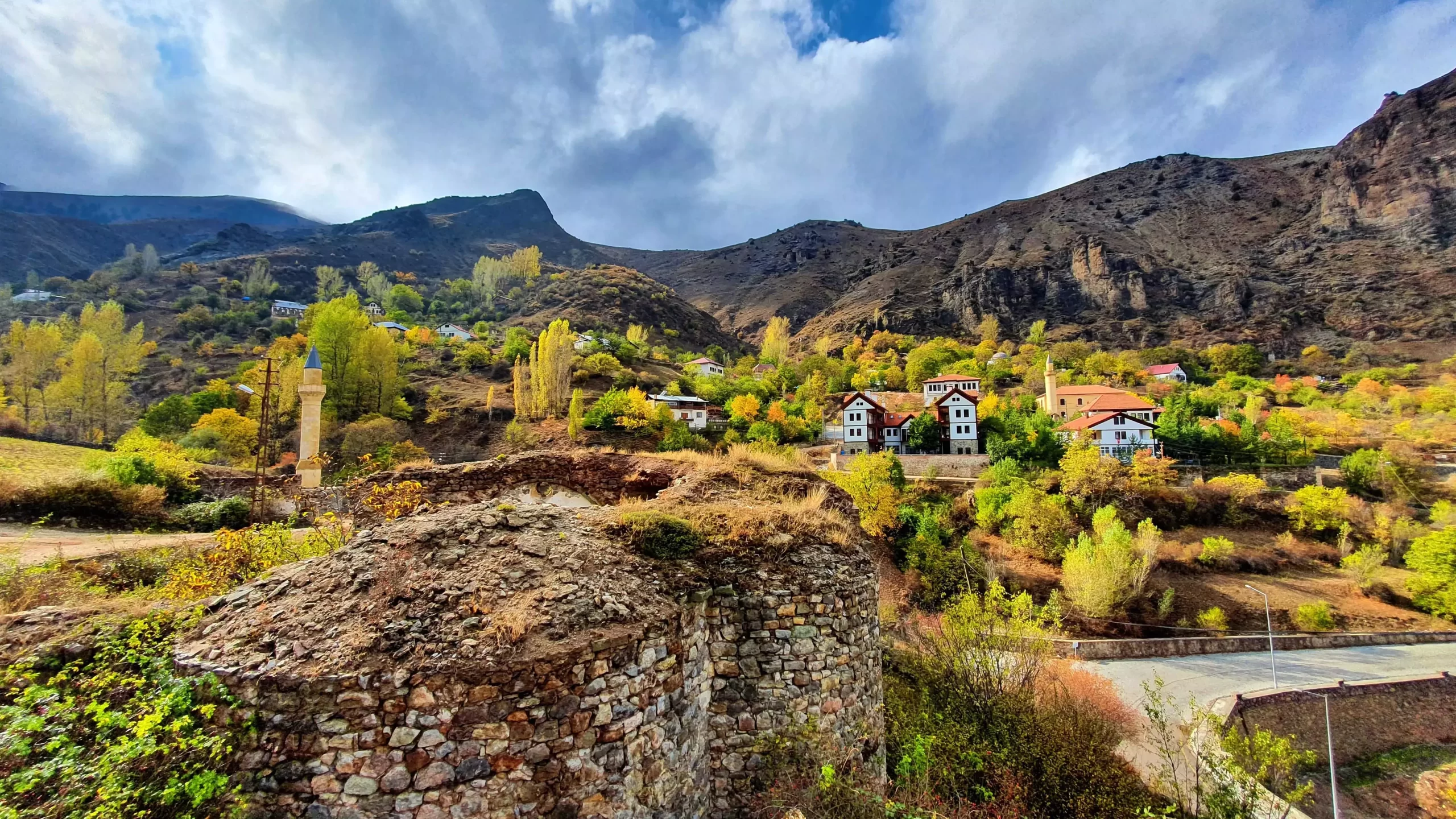 Tarihi mahallede bahar güzelliği | Süleymaniye çiçek açtı