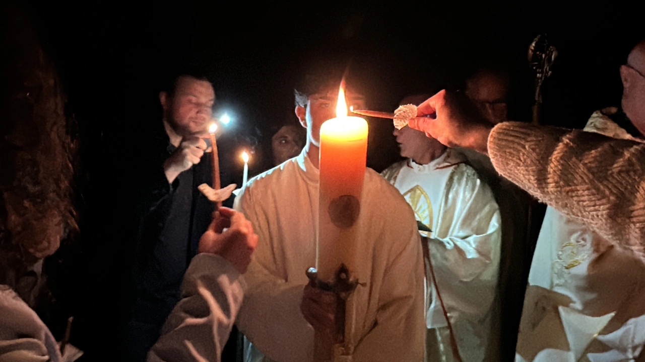 Hatay’da Latin Katolik Kilisesi’nin bahçesinde Paskalya ayini düzenlendi