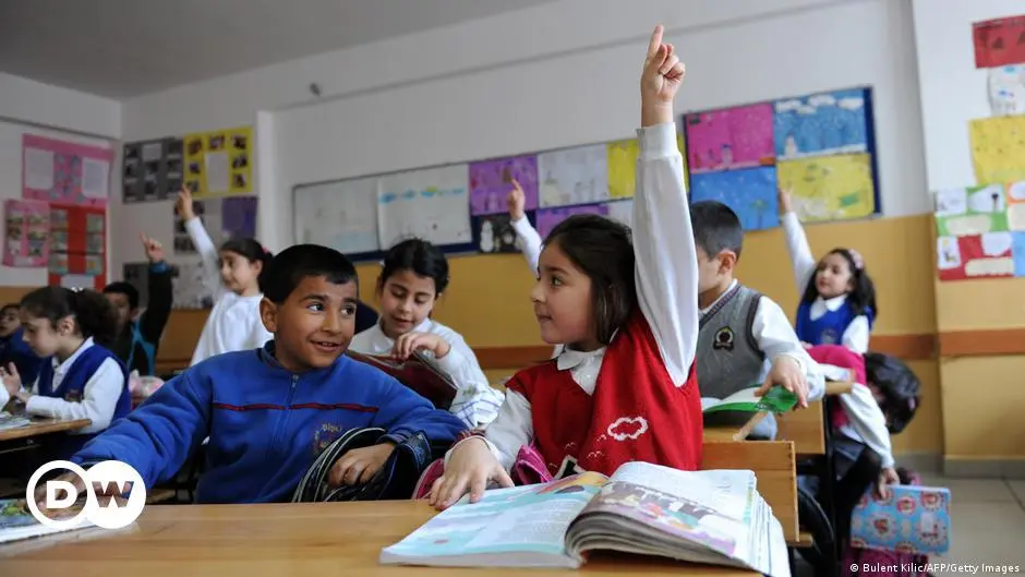 Yeni müfredatta din kültürü dersi dini eğitime mi dönüştü?