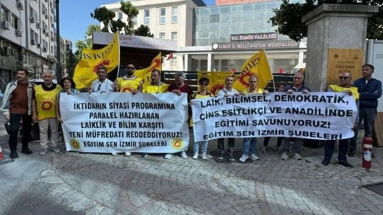 Gerici müfredata karşı boykota!