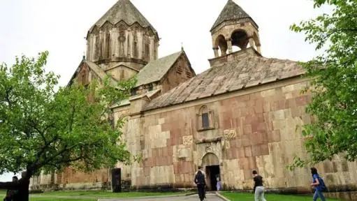 Le Figaro: Bakü, Dağlık Karabağ’da “kültürel soykırım” yapıyor, Ermeni mirasını yok ediyorlar