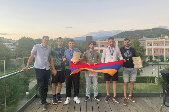 Ermeni öğrenciler Uluslararası Matematik Olimpiyatı’nda 4 altın ve 1 gümüş madalya kazandı