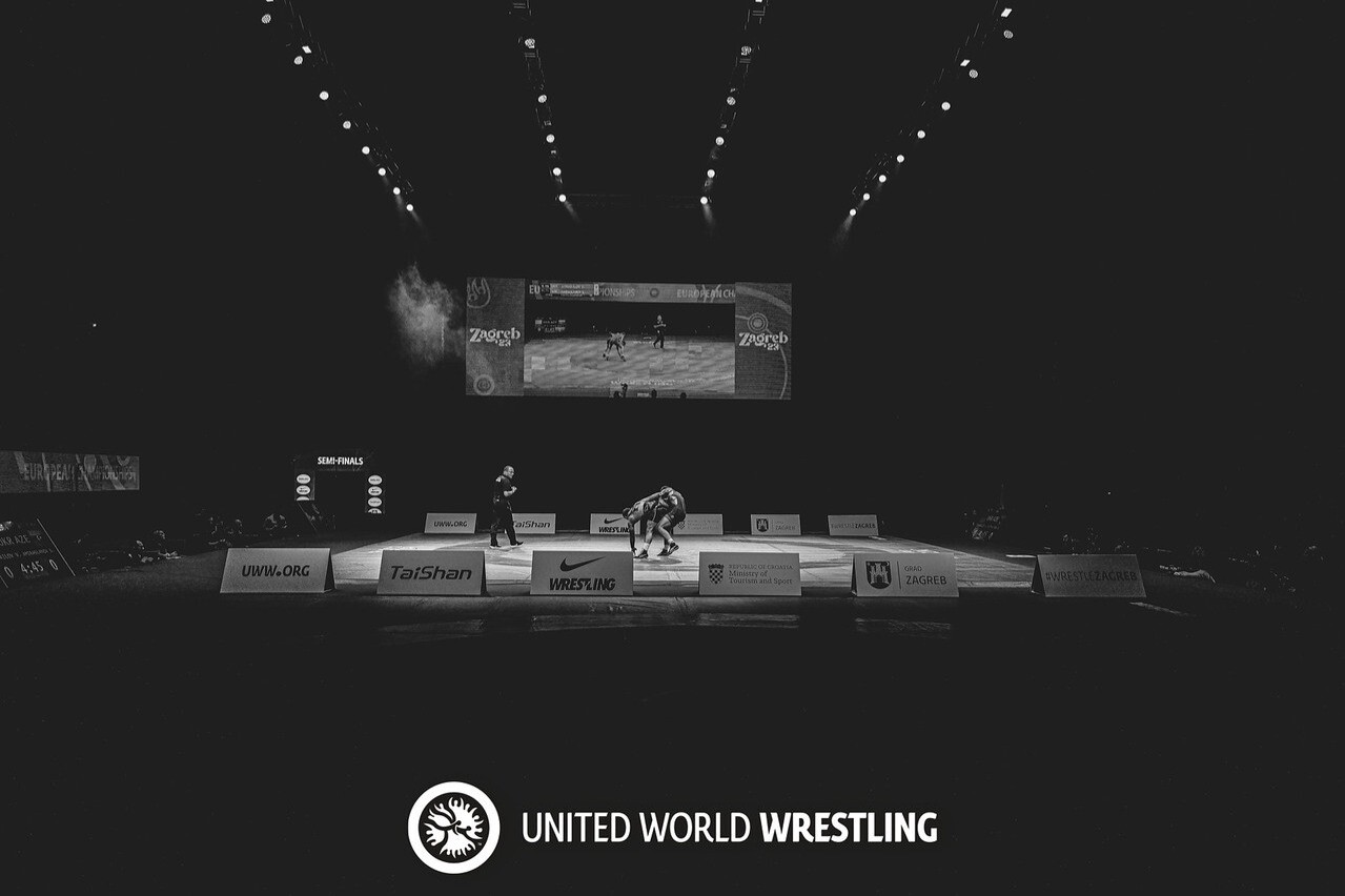 Ermeni ve Türk güreşçiler arasında kavga çıktı, sporcular diskalifiye edildi