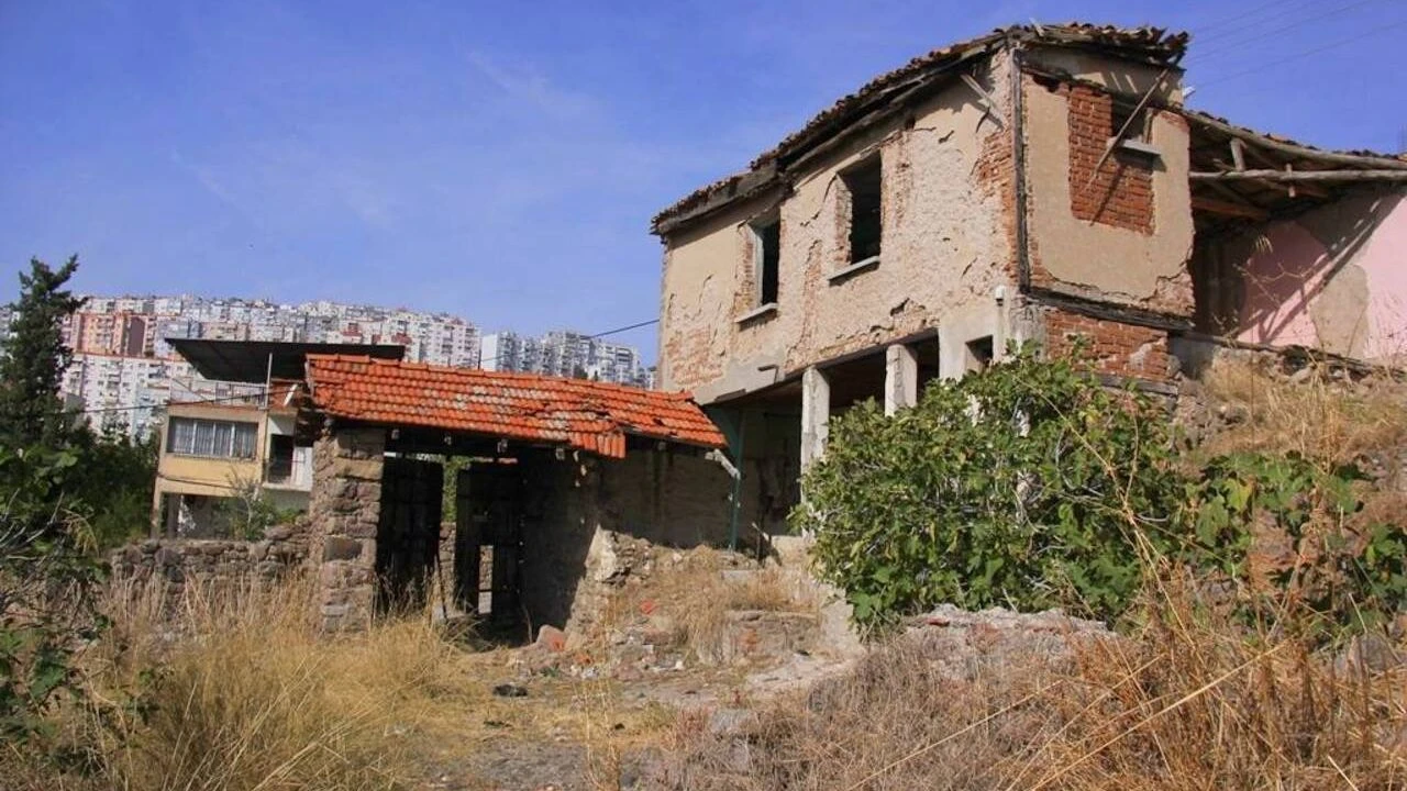 İzmir’in tarihine ışık tutuyor: Çiğli’nin bilinmeyen Rum kilisesi