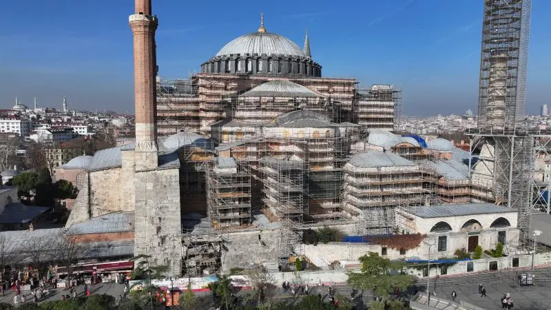 Ayasofya’nın kubbesi sökülecek: Restorasyon başlıyor