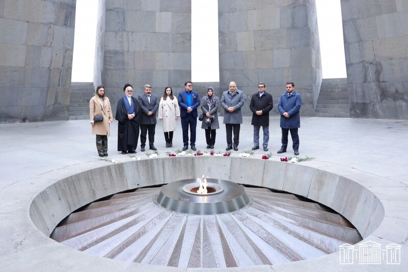 İran Meclisi Delegasyonu Ermeni Soykırımı kurbanlarını andı