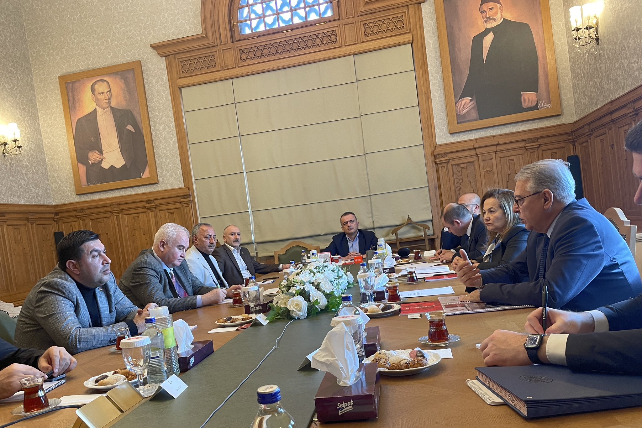 Ankara’da Kars sınır kapısının açılmasının faydaları konuşuldu