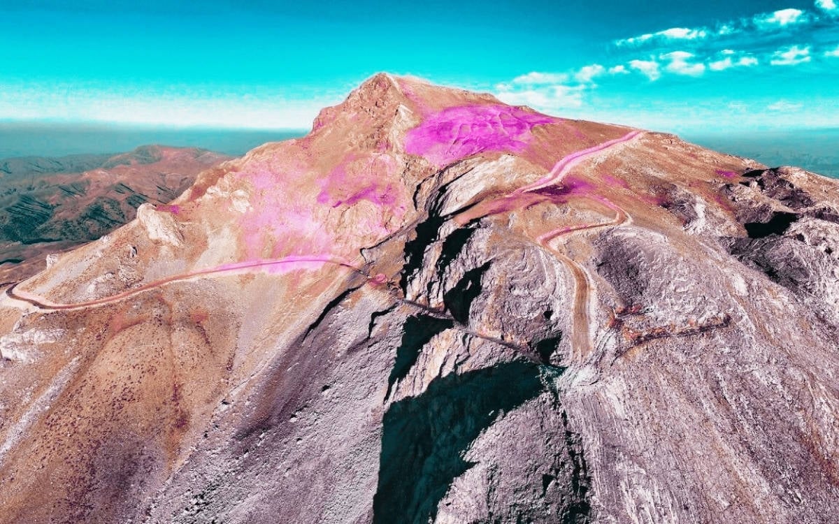 “Korkmana gerek yok Sasonlu küçük kız, yalnız değilsin”