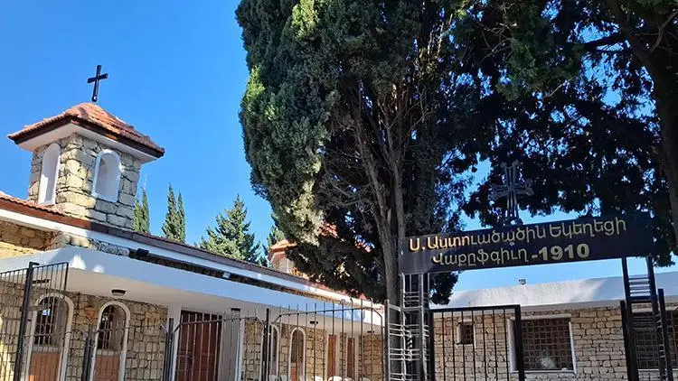 Türkiye’nin tek Ermeni mahallesinde Noel ayini