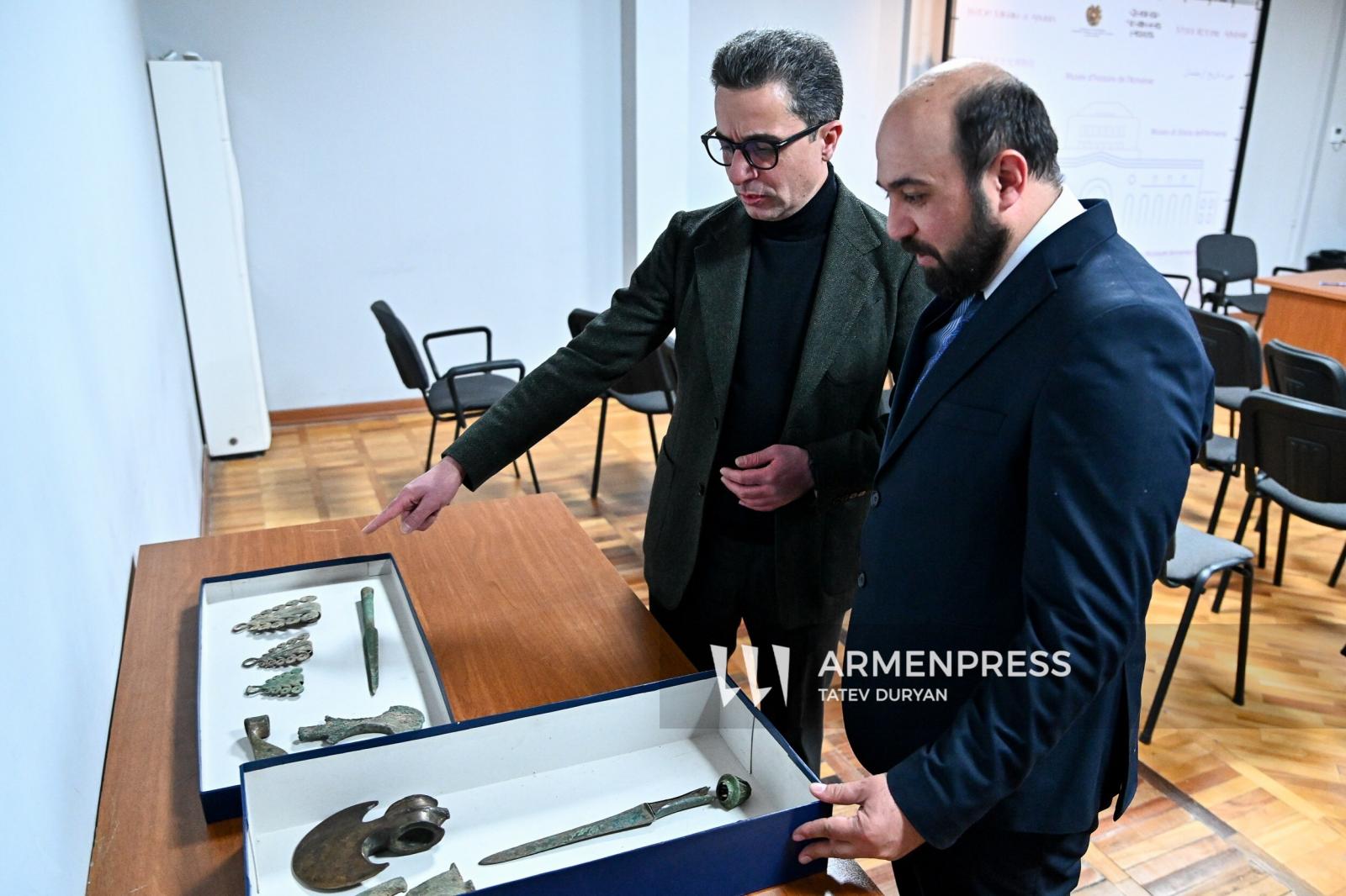 Ermenistan Tarih Müzesi değerli Tunç-Demir çağı eserleriyle zenginleşti