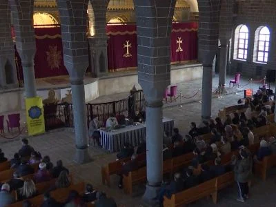 ‘Dünya Anadil Günü’ Surp Giragos’taki etkinlikle start aldı