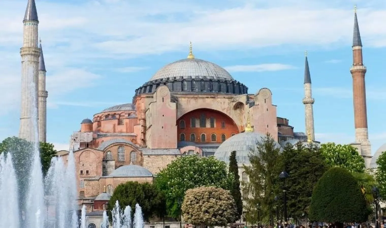 Ayasofya’nın kapısını kırmıştı… Hakkında karar verildi!