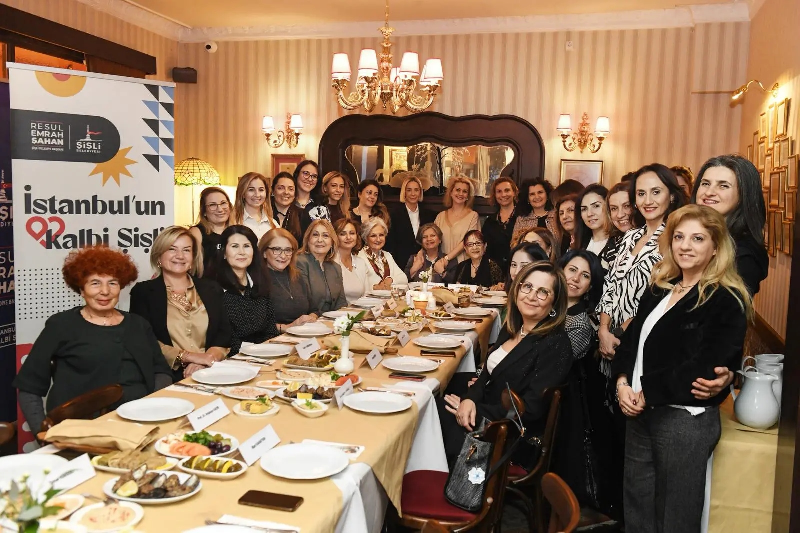 Azınlık toplumlarından kadınlar 8 Mart yemeğinde buluştu