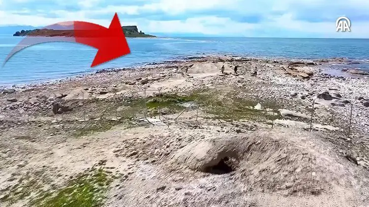 Van Gölü çekilince gün yüzüne çıktı! Yüzde 60’ı görünür hale geldi