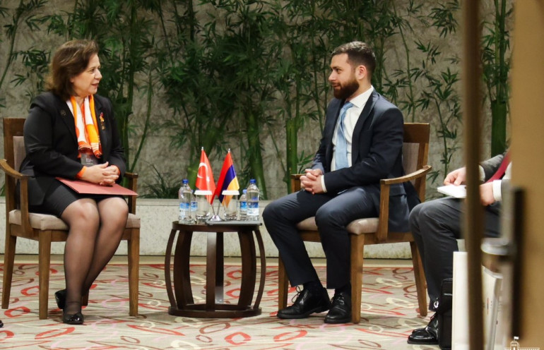 Ermenistan ve Türkiye Dışişleri Bakan Yardımcıları Antalya’da görüştü