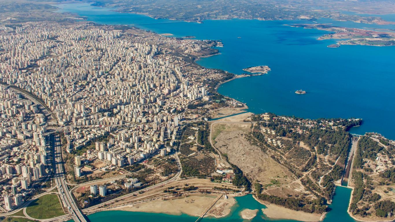 Kütüphanenin yeni evi kilise oldu