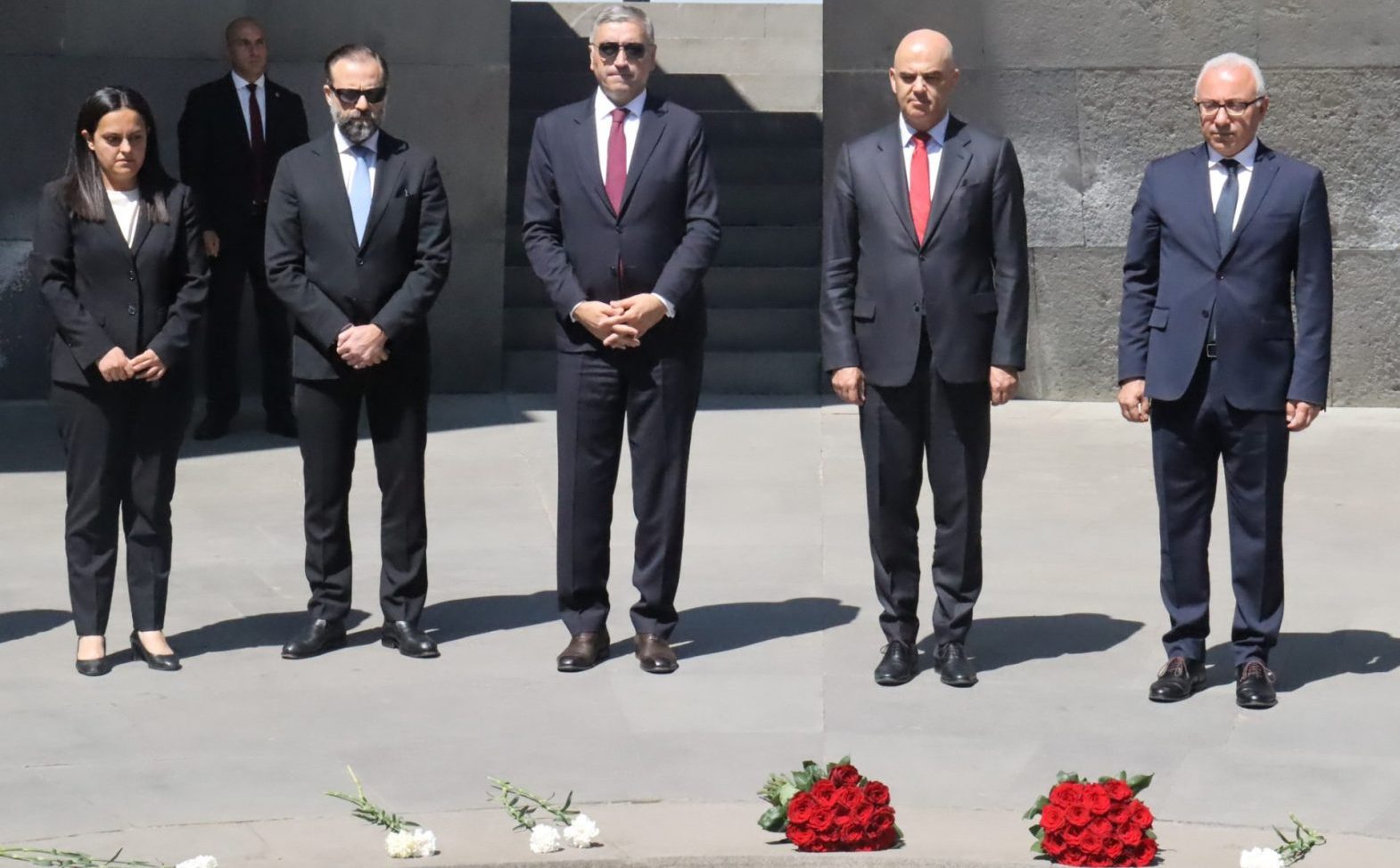 Avrupa Konseyi Genel Sekreteri, Ermeni Soykırımı anıtını ziyaret etti