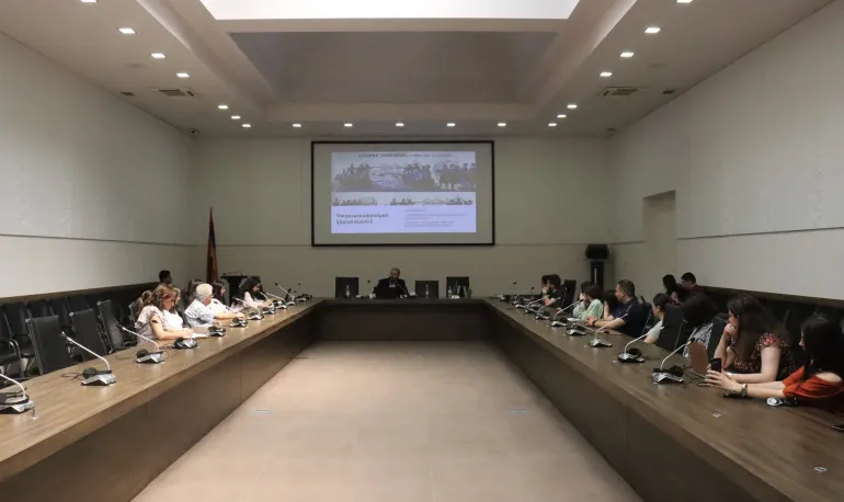 Ermeni Soykırımı’nın hukuki ve tarihsel yönleri ele alındılar