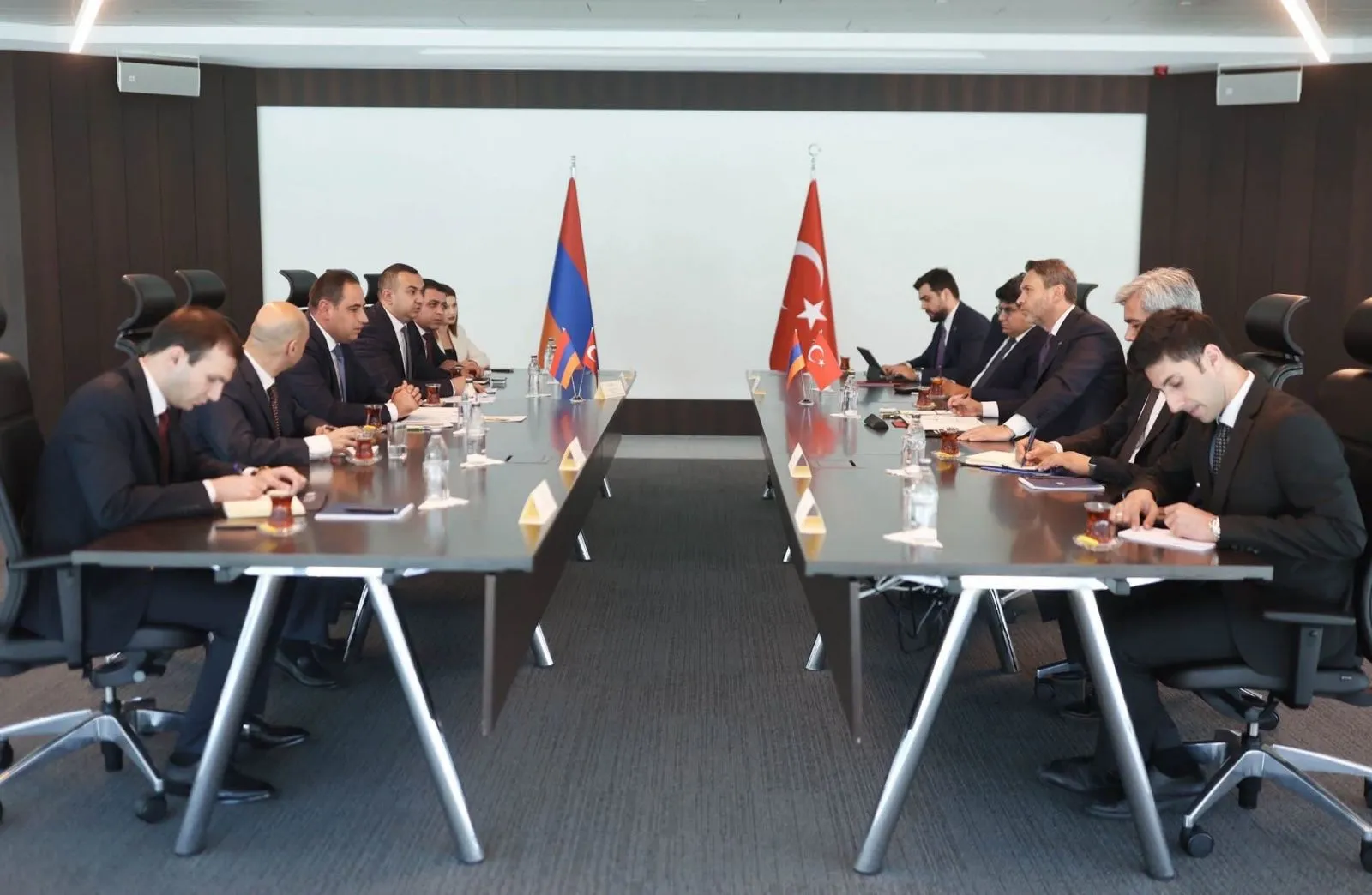 Ermenistan ve Türkiye enerji iş birliği görüşüldü