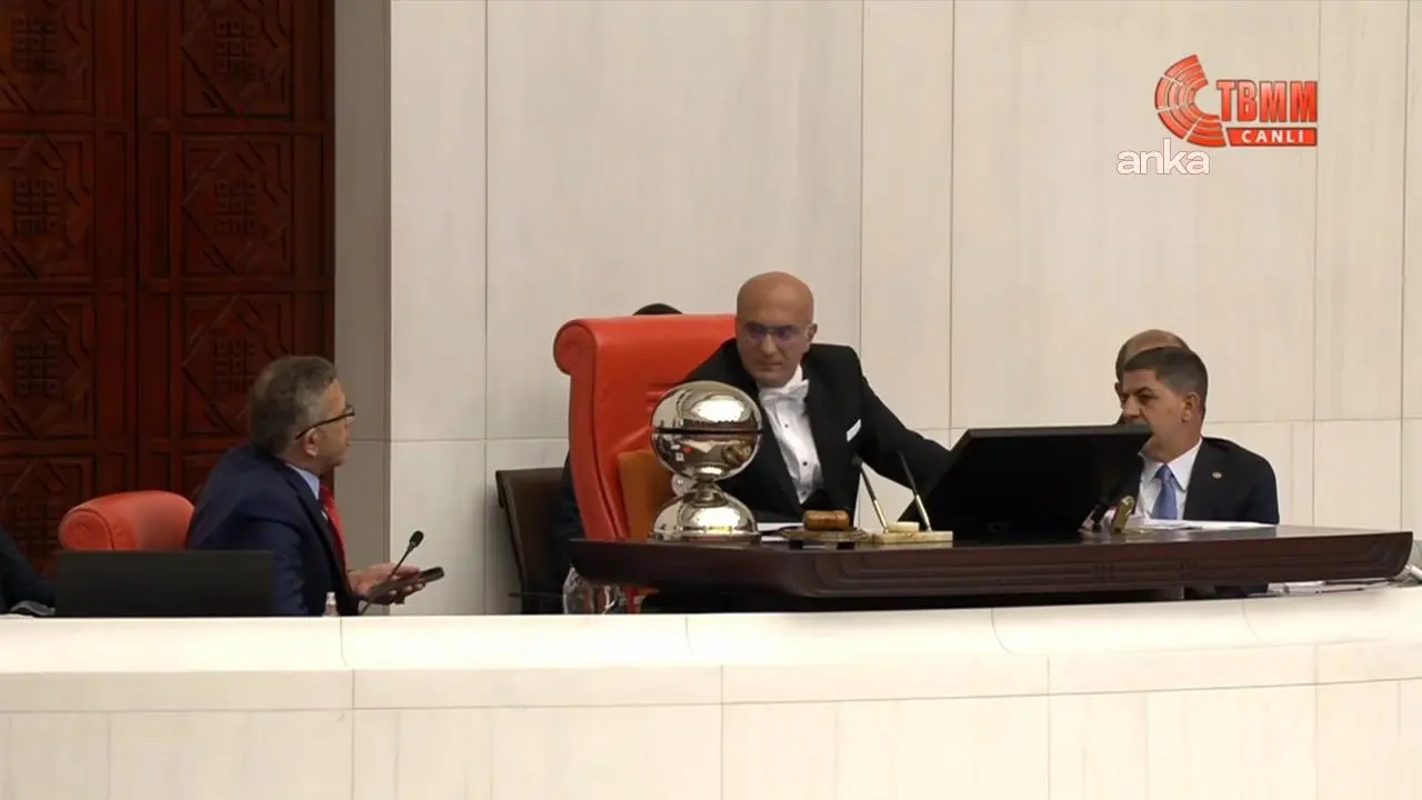 TBMM’de Talat Paşa ve Ermeni Soykırımı tartışması: İYİ Partili vekil CHP’li Başkanvekilinin üzerine yürüdü