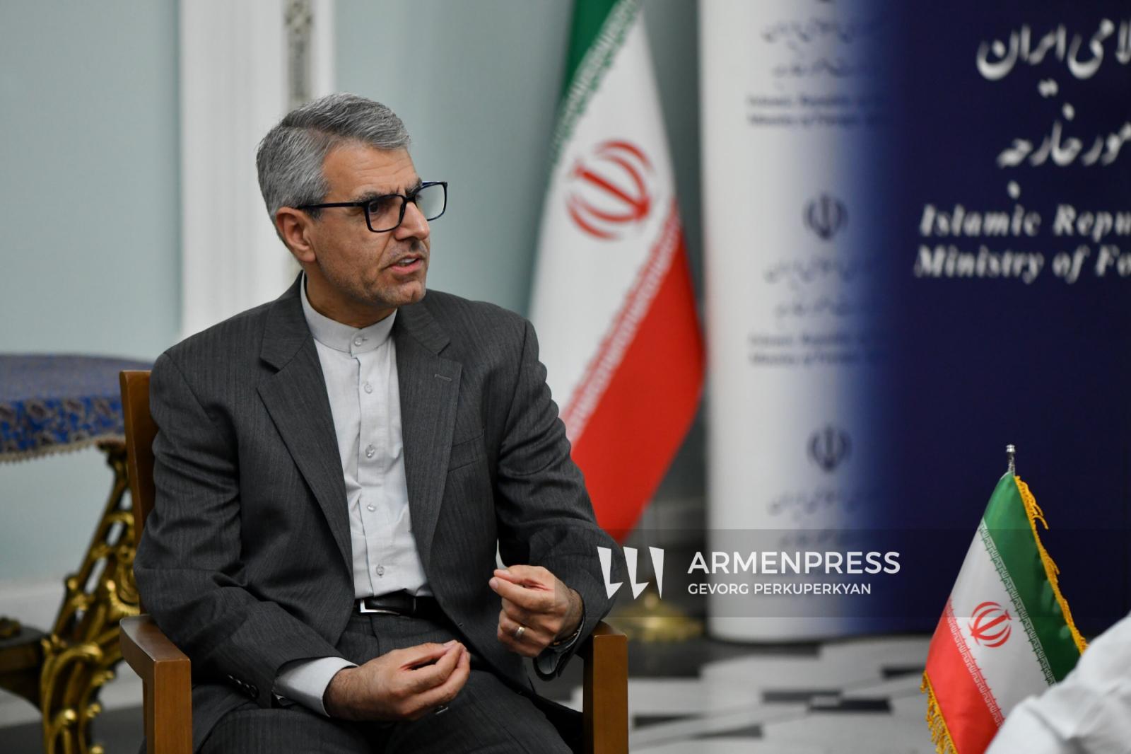 İran Dışişleri Sözcüsü Armenpress’e konuştu: Yolların açılması, hiçbir ülkenin egemenliğini ve toprak bütünlüğünü ihlal etmeden gerçekleştirilmeli