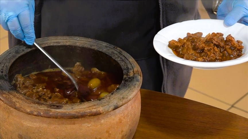 Osmanlı’dan miras coğrafi işaretli “Bilecik papaz yahnisi” damakları tatlandırıyor