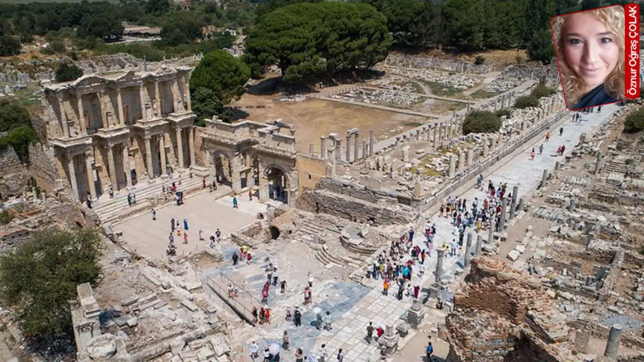 Efes’te tapınak kalıntılarının bulunduğu alana otopark tepkisi: Tapınak üstü otopark!
