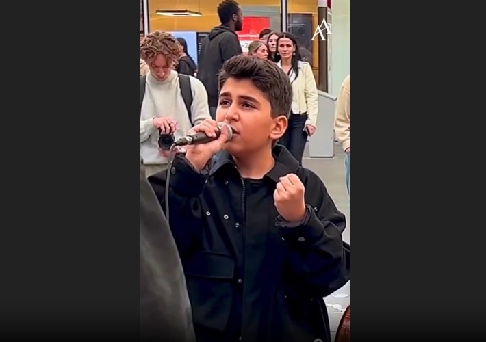12 yaşındaki Albert Armenakyan’ın “Dle Yaman” performansı Paris’te büyük beğeni topladı