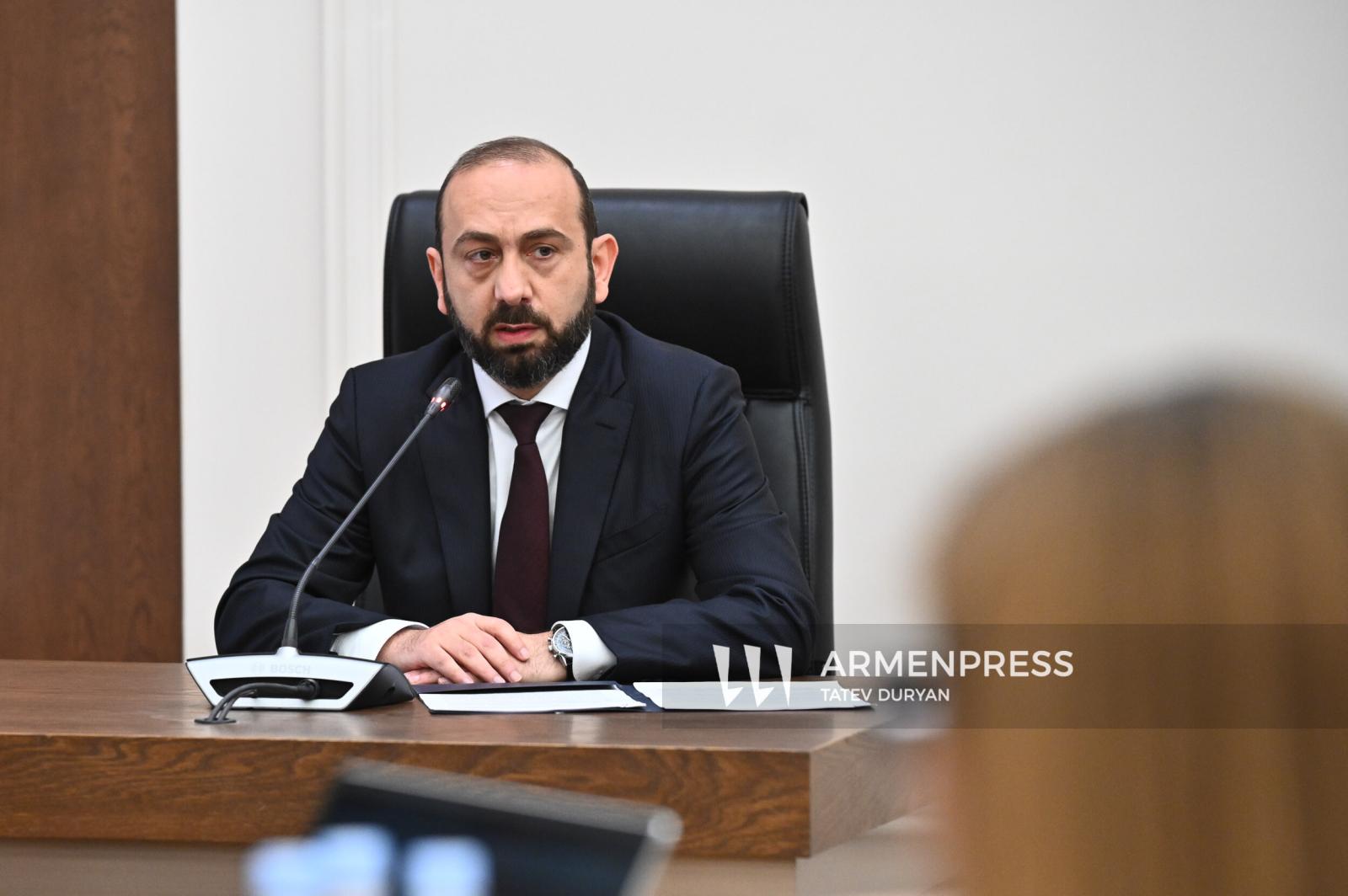 Ermenistan ile Türkiye, iki ülkenin üniversitelerinde karşılıklı öğrenci bursları sağlama olasılığını görüşüyor