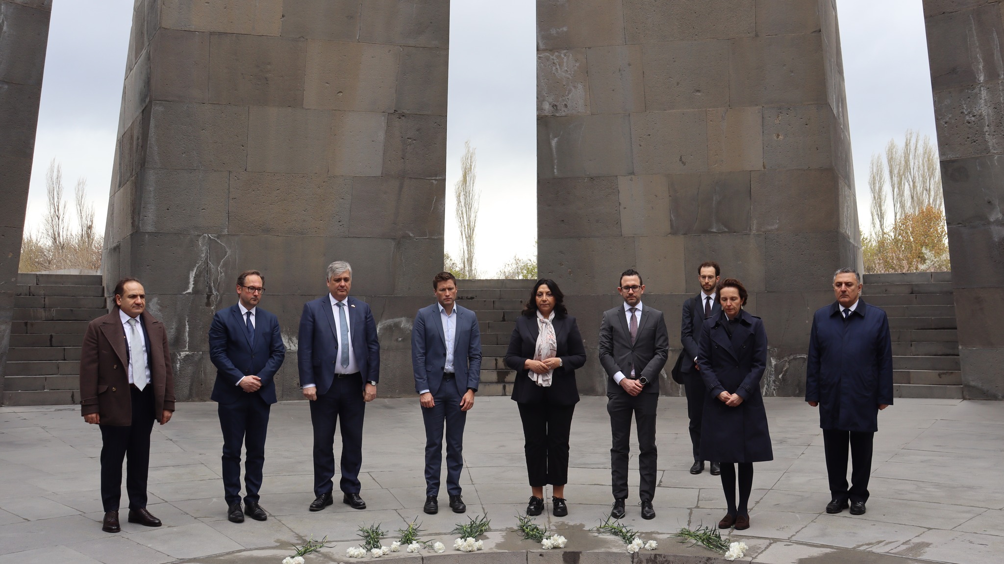 Avusturyalı heyet Ermeni Soykırımı Anıtı’nı ziyaret etti