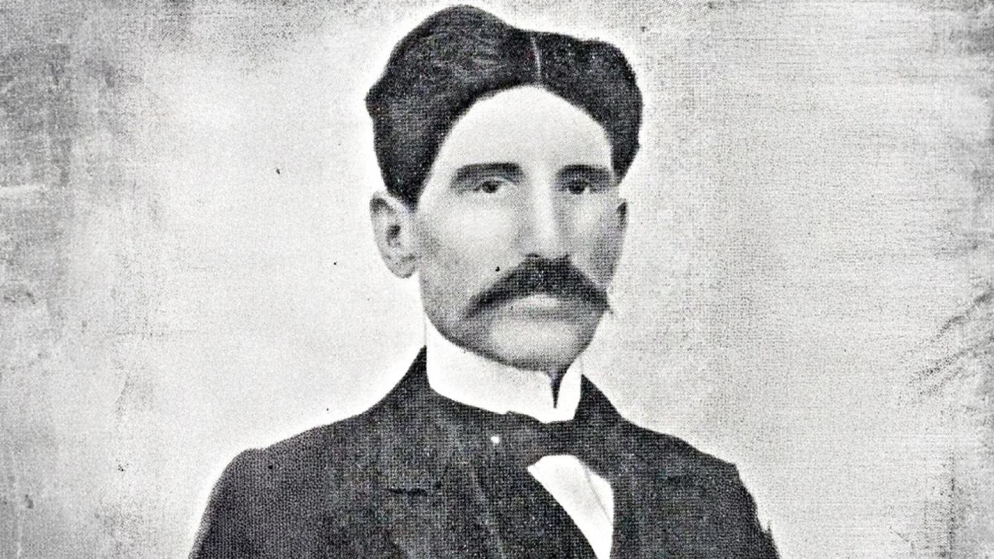 Başı dik ölüme yürüyen Paramaz