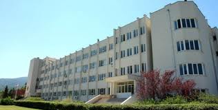 Öğretim görevlisi, Kürtçe matematik ders kitabı hazırladı