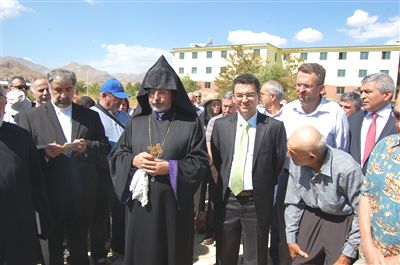 Amerika’dan Gelip Arapgir’de Ayin Yönetti