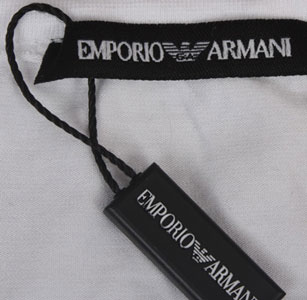 Emporio Armani ապրանքանիշի հագուստ կրելը Թուրքիոյ մէջ հայկական քարոզչութիւն կը համարուի