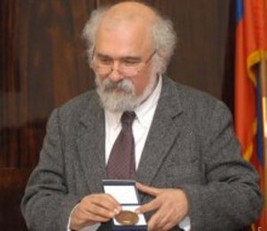 Հայաստանի գրողներու միութիւնը թուրք հրատարակիչը ազատ արձակելու կոչ կ՛ընէ