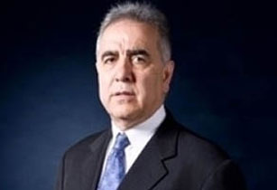 Քլինթոնը պետք է հրաժարական տա Ցեղասպանության մասին վիրավորական հայտարարությունների համար. Սասունյան