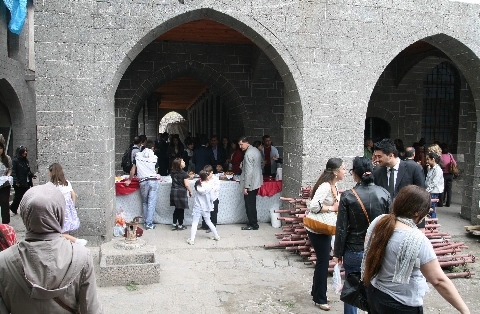 Դիարբեքիրի հայկական Սուրբ Կիրակոս եկեղեցում նշել են Սուրբ Զատիկը