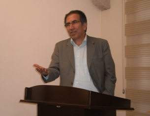 Թուրք լրագրողները հայերի մոտ պատռեցին թուրք պրոֆեսորի դիմակը եւ տապալեցին նրա ելույթը