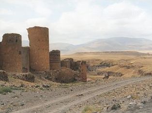 Թուրքերը բողոքում են, որ Հայաստանի քարհանքների պայթեցումները վնասում են Անիի կանգնուն մնացած եկեղեցիները