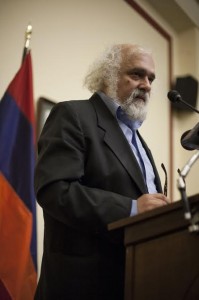 Զարաքօլու Ցեղասպանութեան ճանաչման կոչ ըրաւ Քոնկրեսին մէջ
