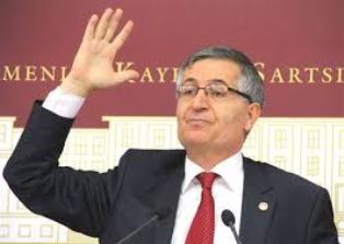 Թուրք պատգամավորը Կարաբեքիր փաշայի արձանը հանել ցանկացող քուրդ քաղաքապետին «հայ լինելու» մեջ է մեղադրել