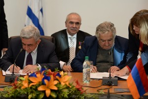 Հայաստան եւ Ուրուկուէյ աշխարհի պետութիւններուն կոչ կ՛ուղղեն ճանչնալու Հայոց Ցեղասպանութիւնը