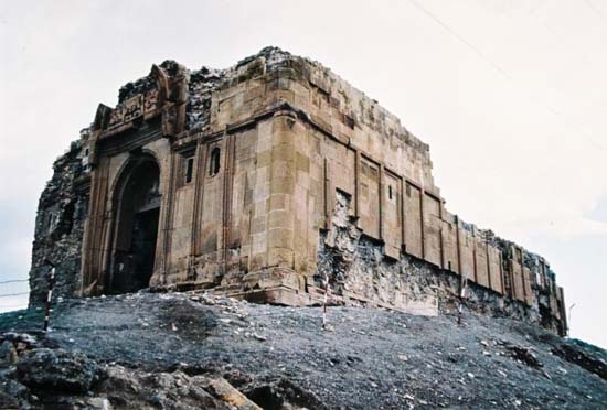 Կվերանորոգվի Վանի հայկական եկեղեցիներից մեկը