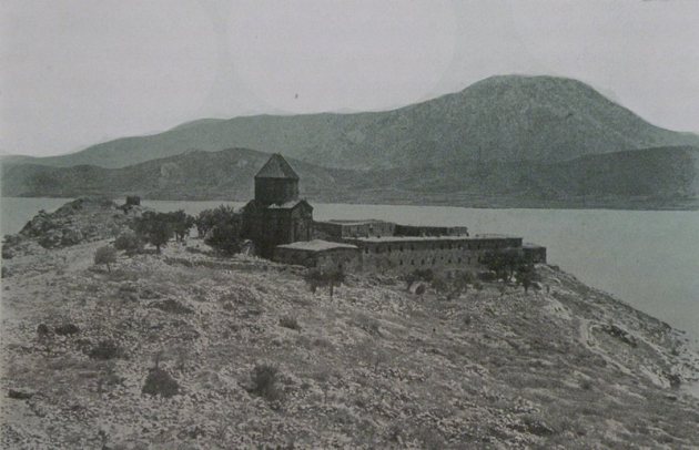 Այն մասին, թե ինչպես Աղթամար վանքը փրկվեց ավերումից