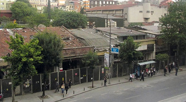 Այս որոշումը դարձավ Ինջի թատրոնի մահապատիժը