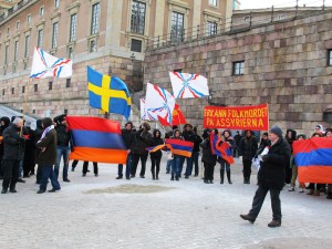 Հայերու եւ Ասորիներու ցեղասպանութիւնները Շուէտի մէջ միասնաբար նշելու կոչ